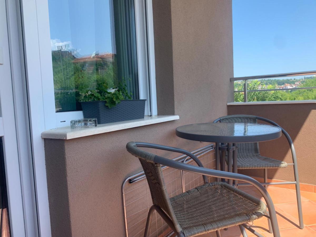 Verona Apartment Сандански Екстериор снимка